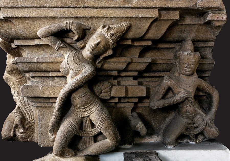 Tra Kieu Gallery features the masterpieces of Tra Kieu