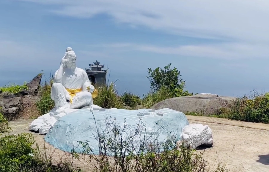 Unique Architecture Of Ban Co Peak