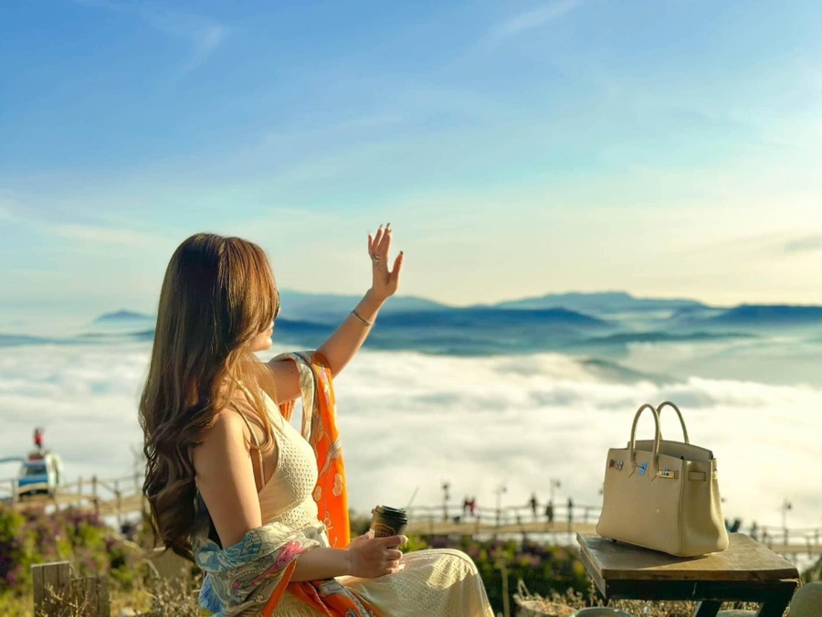 Watch Sunrise and Hunt for Clouds