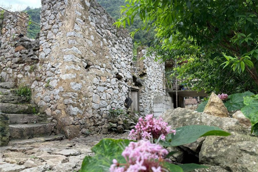 Best Time To Visit Khuoi Ky Stone Village
