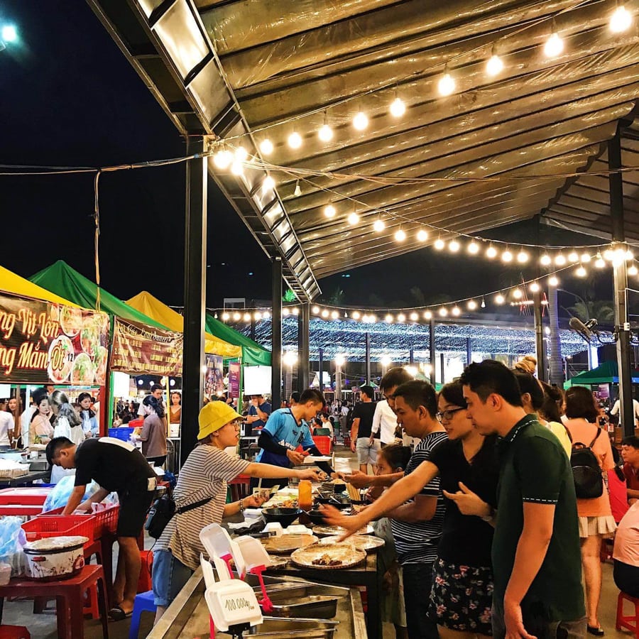 helio Night Market typically operates in the evening