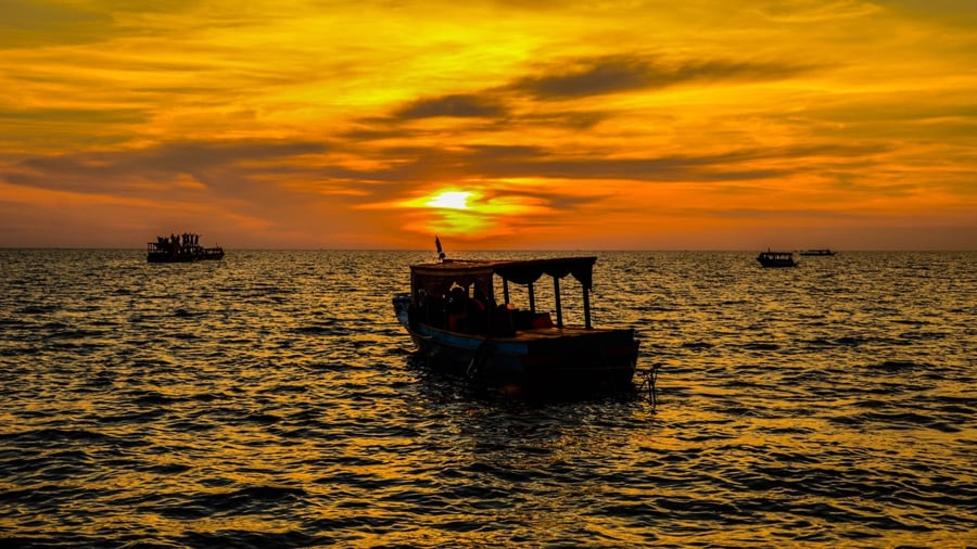 sunset cruises on the Tonle Sap