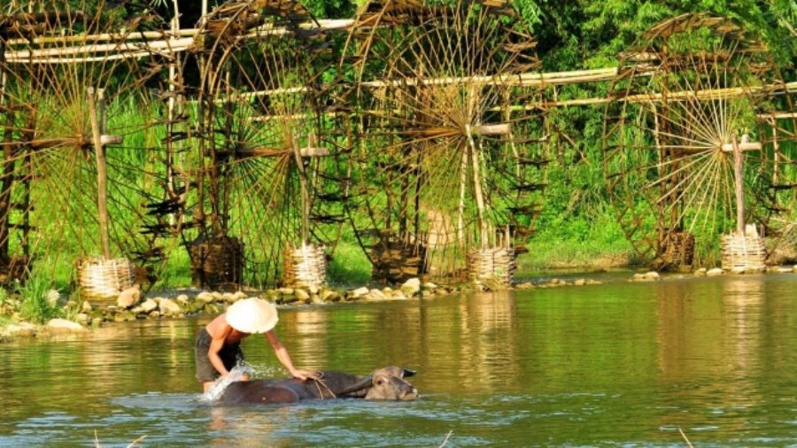 Chieng Lau Hamlet in