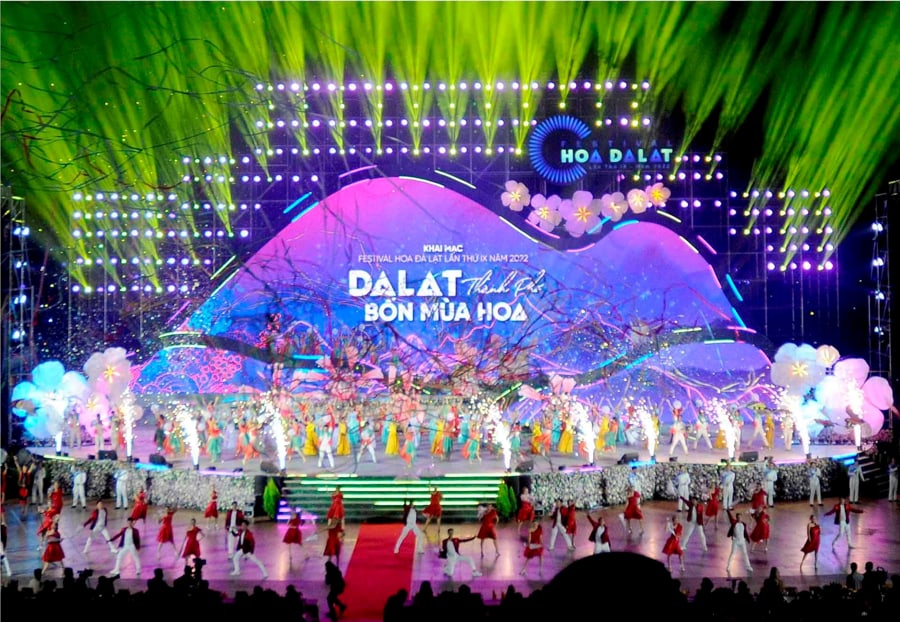 Da Lat Flower Festival is one of the most renowned flower-viewing festivals in Vietnam