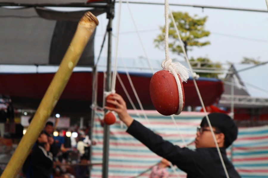 Join The Traditional Folk Games