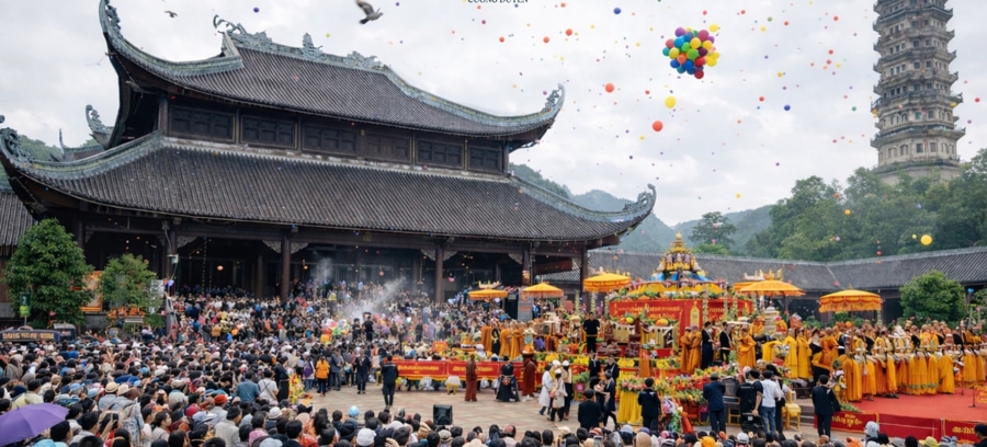 The Perfume Pagoda Festival is held in the Perfume Pagoda complex