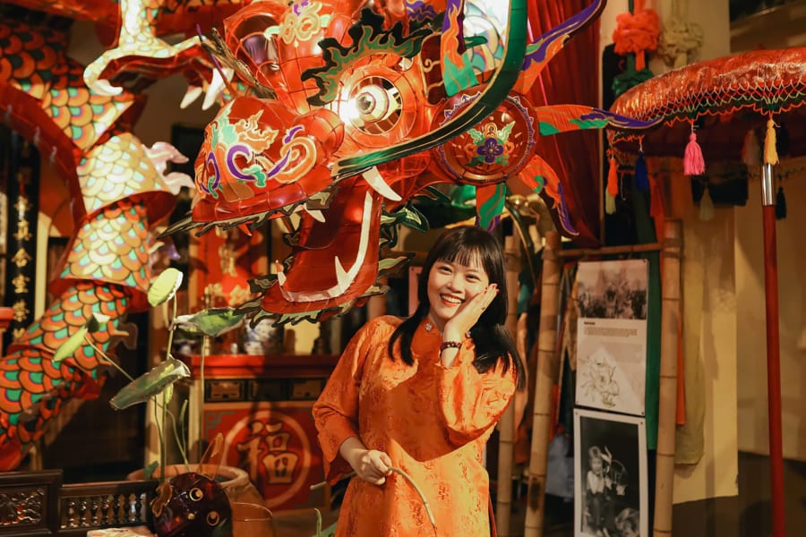 take photo with ao dai in Lunar New Year Vietnam