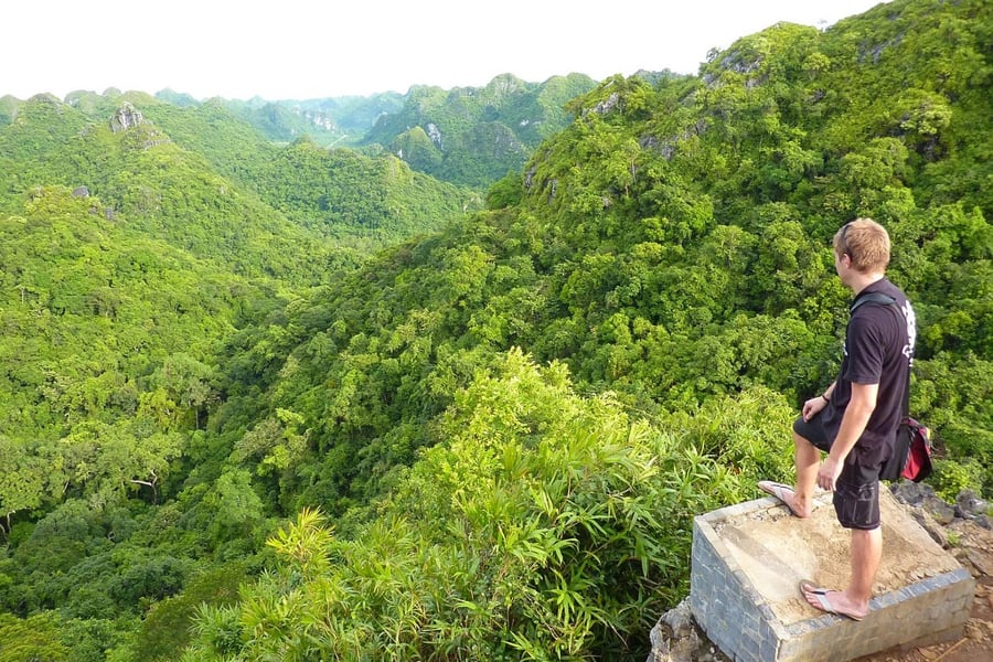 Hike To Ngu Lam Peak