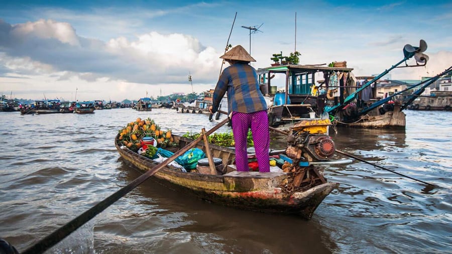 Nga Bay Floating Market (Hau Giang)