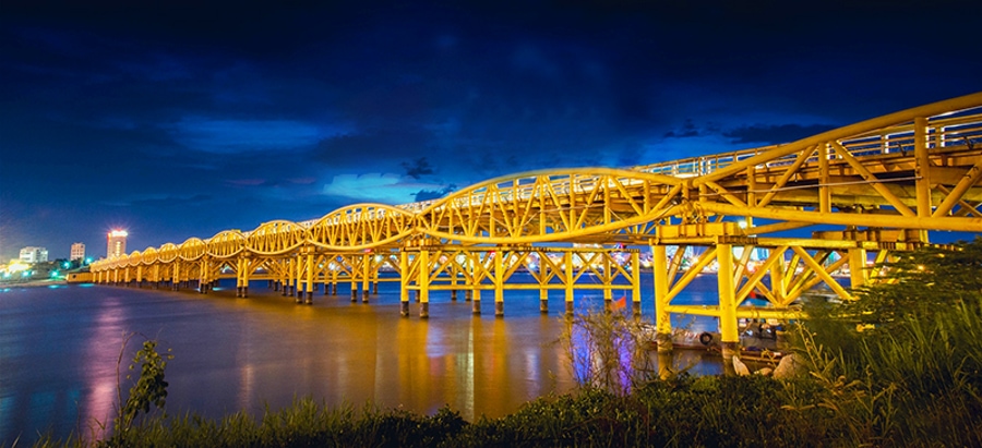 Nguyen Van Troi Bridge in Da Nang