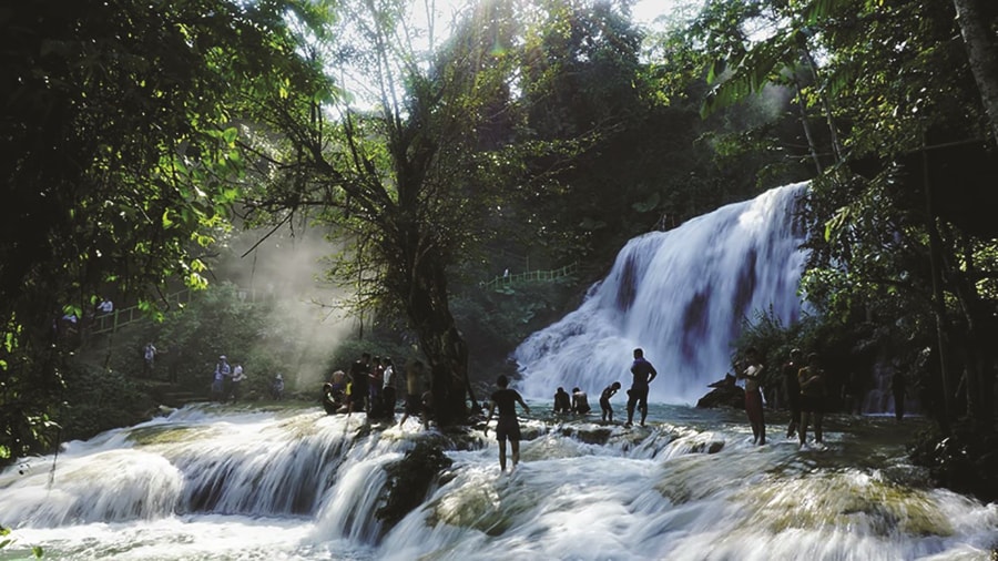 Reaching Mu Waterfall is pretty easy