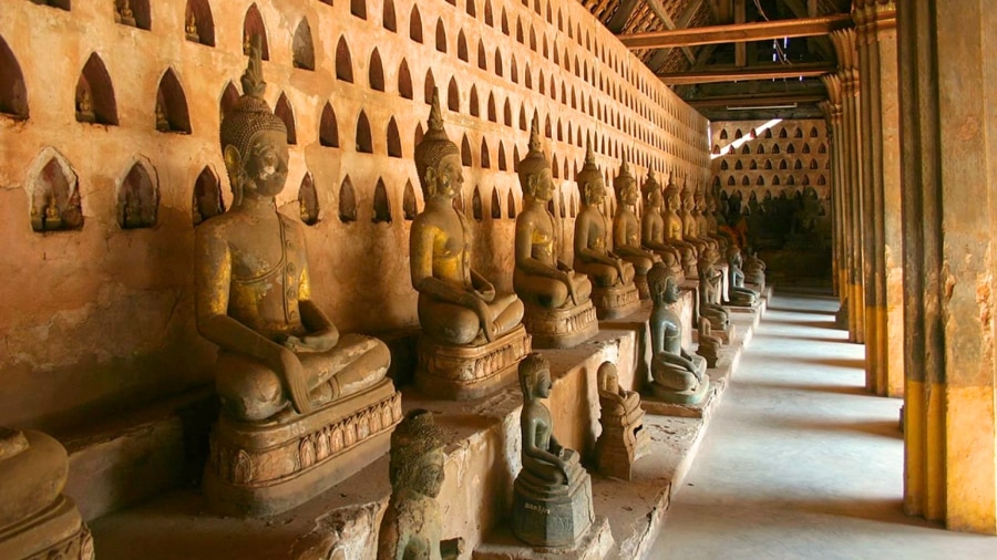 thousands of Buddha Images in Wat sisaket