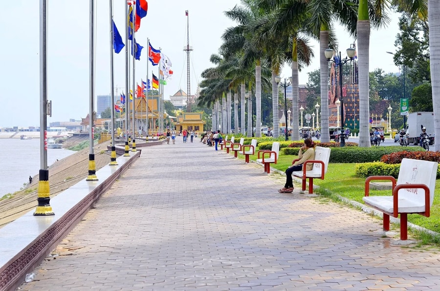 One of the most popular promenades in Phnom Penh is Sisowath Quay