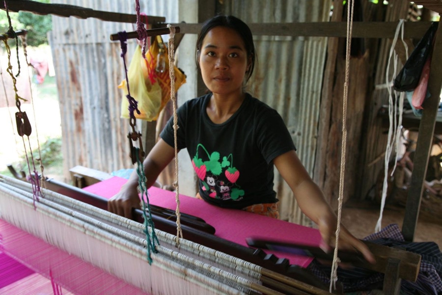 Traditional Silk Weaving Demonstrations