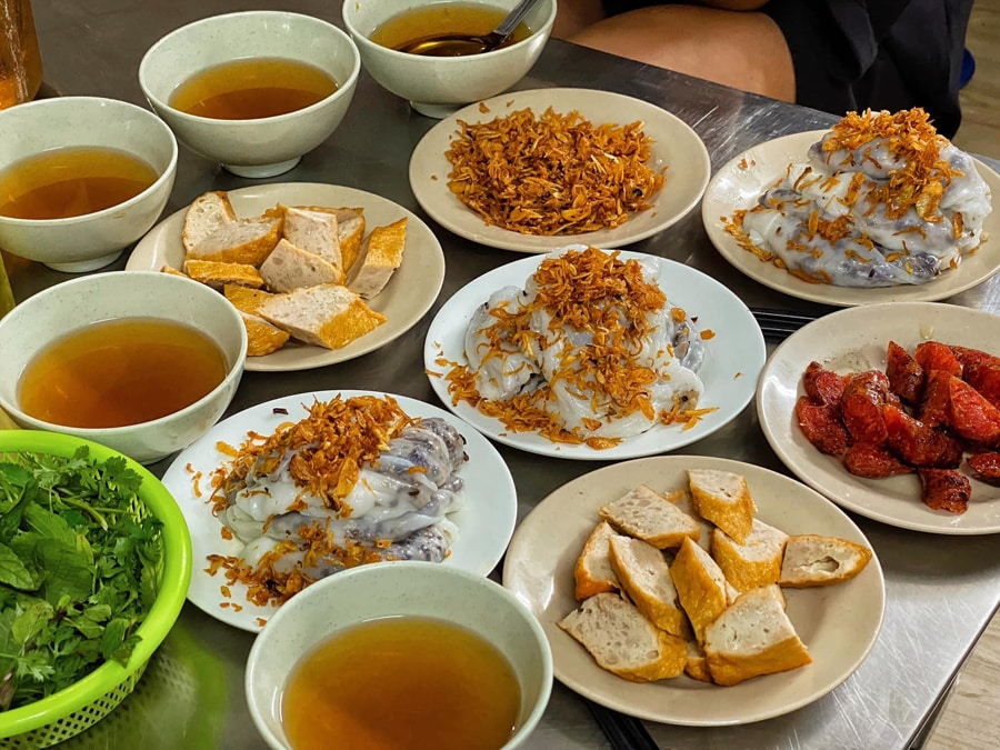 Banh Cuon is a popular Vietnamese food
