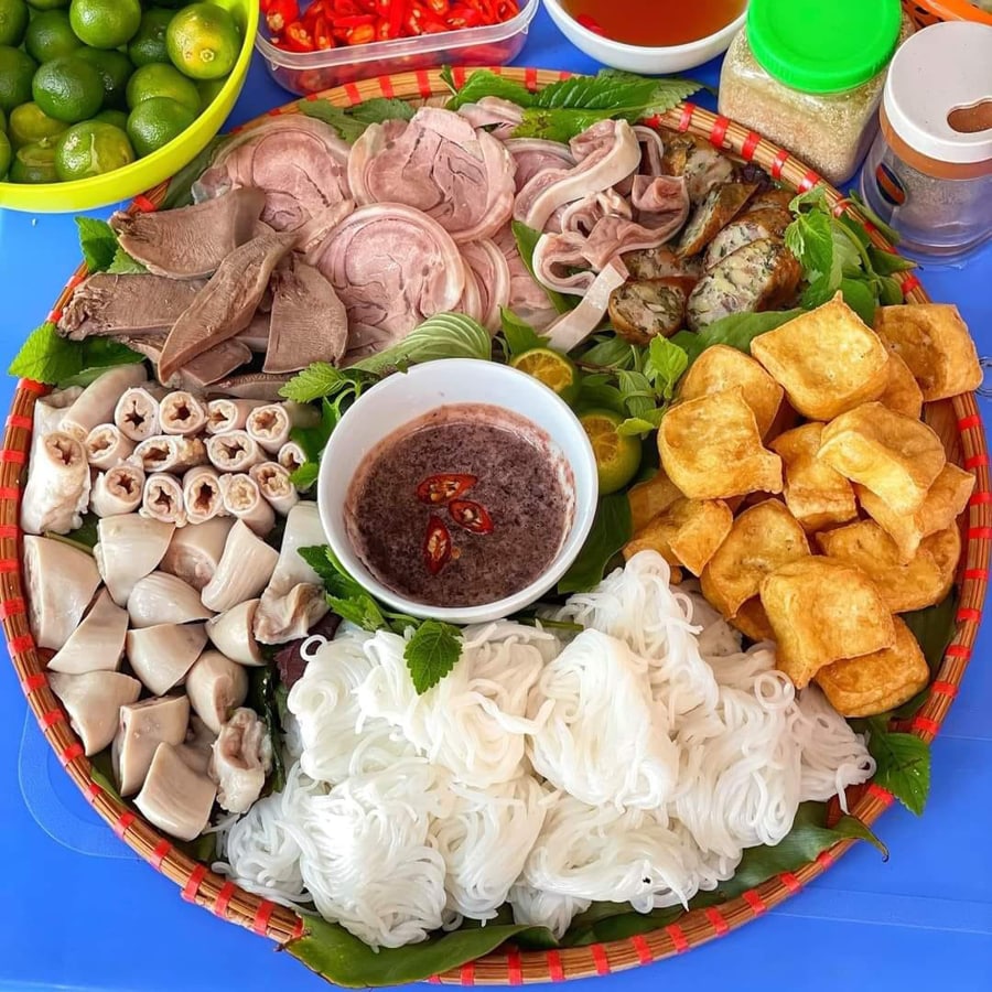 How To Eat Bun Dau Mam Tom Like A Local