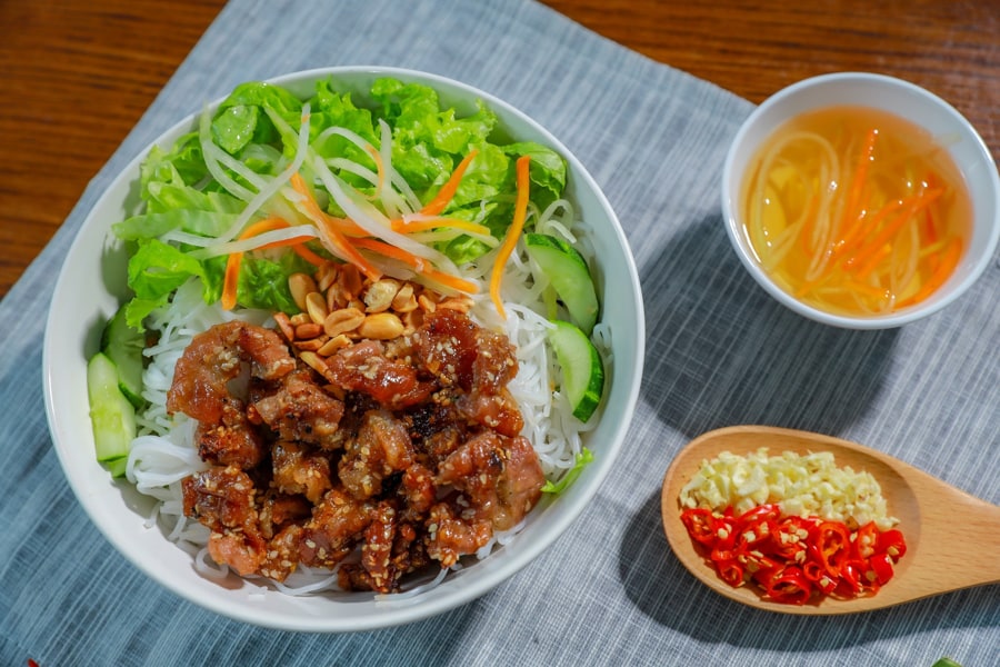 How To Eat Bun Thit Nuong Like A Local