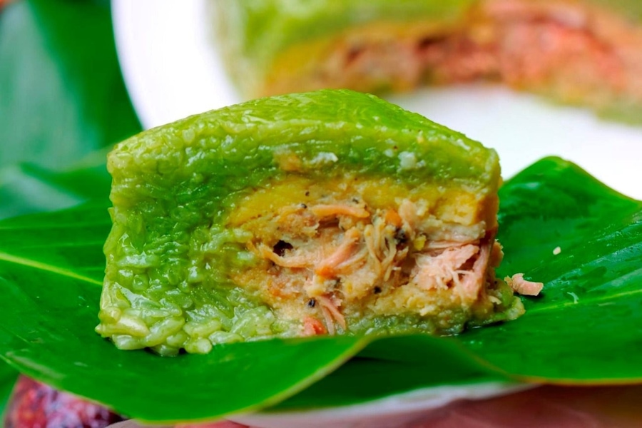 a slice of banh chung