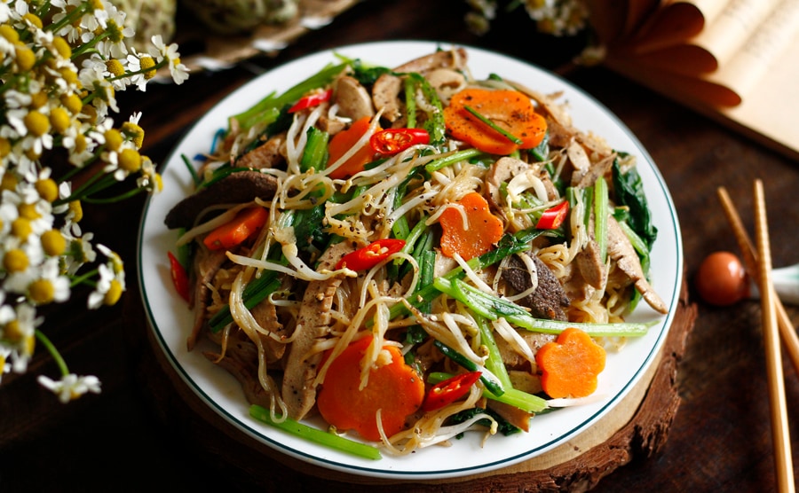 hu tieu in the dry form