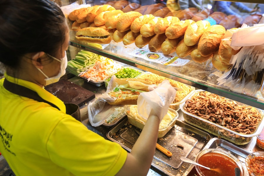 making banh my