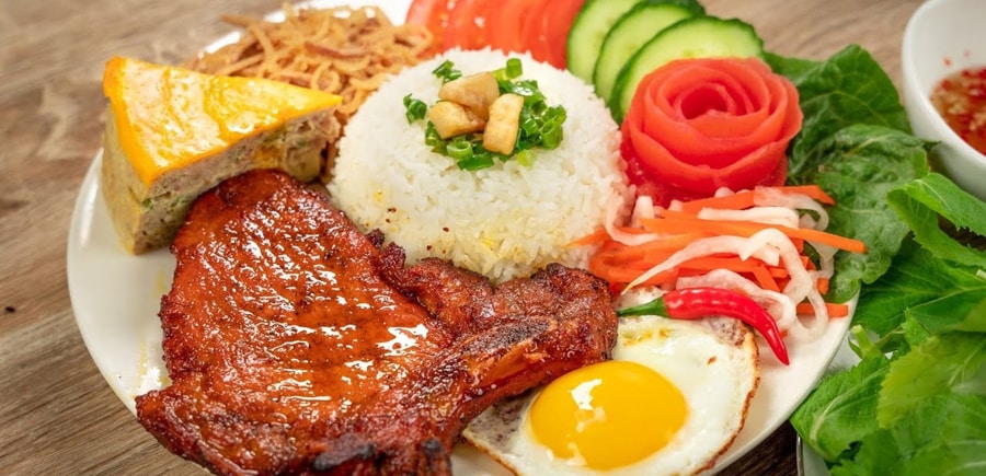 Cooking Com Tam