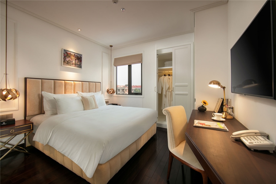 Deluxe City View Anatole Hotel Hanoi