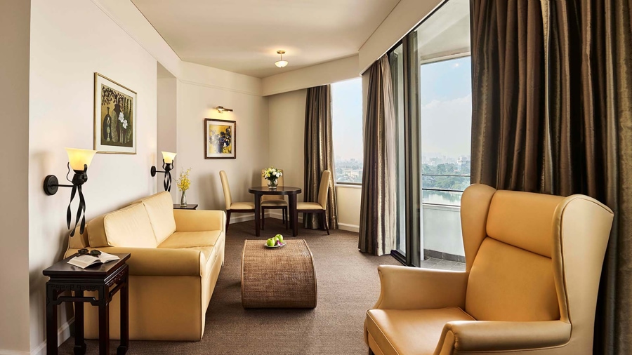 Studio Balcony Suite At Pan Pacific Hanoi
