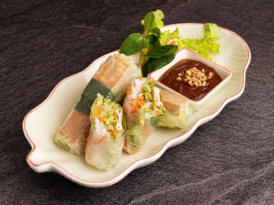 Vietnamese fresh spring rolls
